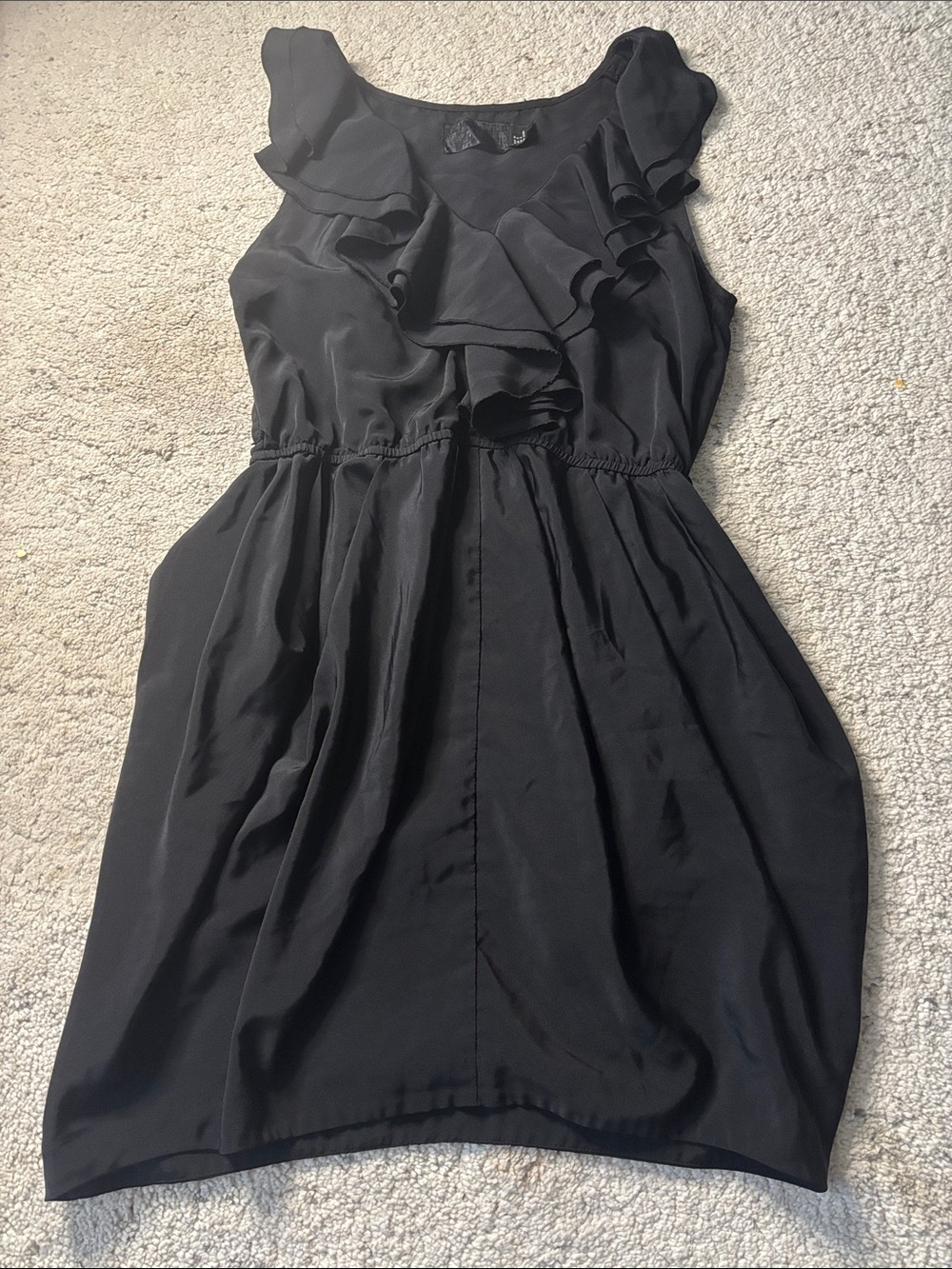 H&M Women’s Black Ruffle V Neck Front Dress Size 8